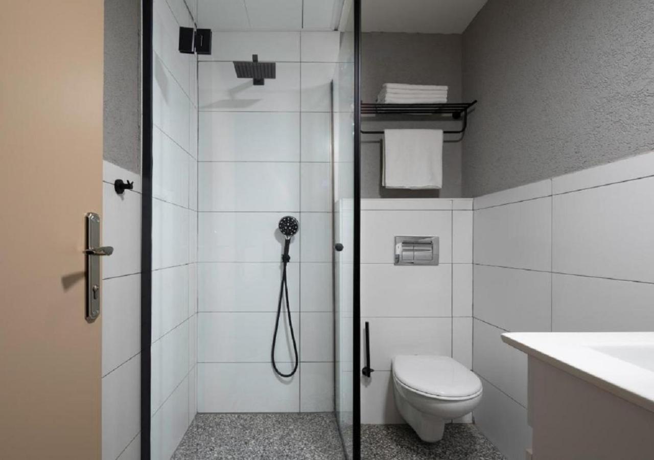 180 Boutique Hostel Tel Aviv Exteriör bild